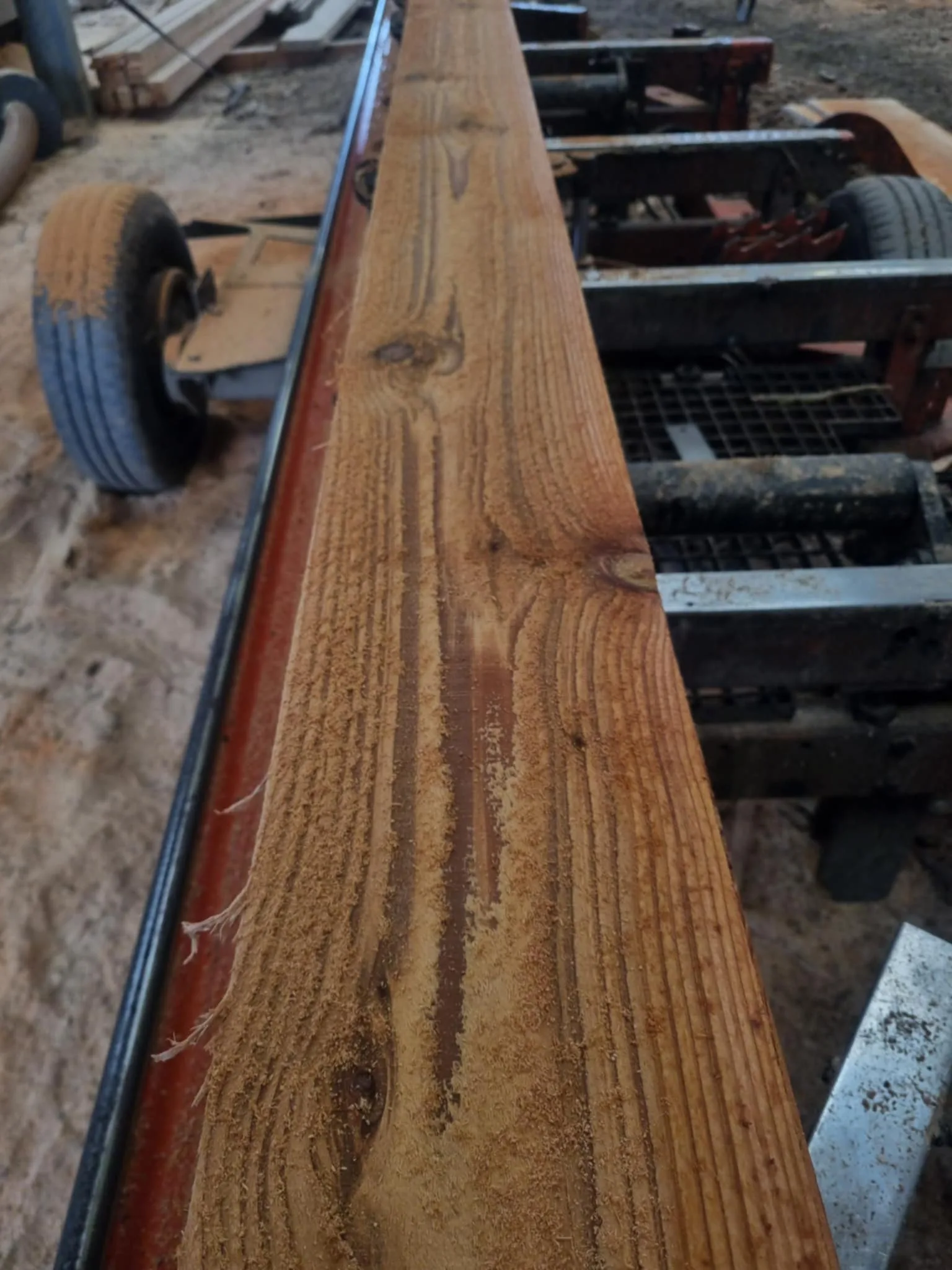 Mobile mill set up and cutting timber on site